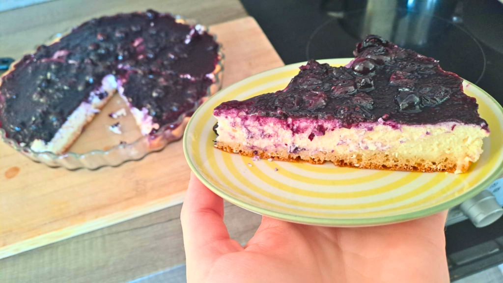 Fit čučoriedkový proteínový cheesecake